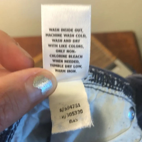 OLD Navy maternity jeans - Picture 11 of 11
